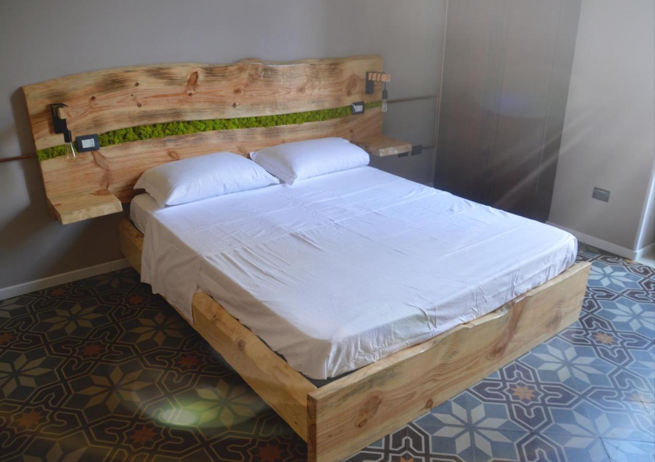 Wineexperience- Wine&Jacuzzi Suite Lecce Exterior photo